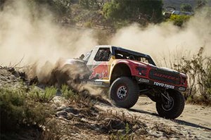 Bryce Menzies and Jason McNeil Claim Victories at the 2nd SCORE Baja 400